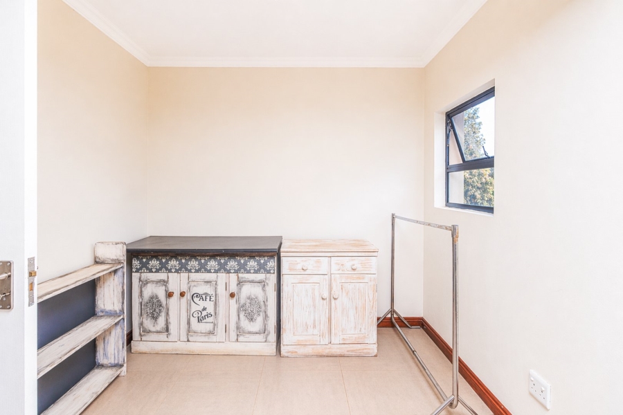 5 Bedroom Property for Sale in Xanadu Eco Park North West